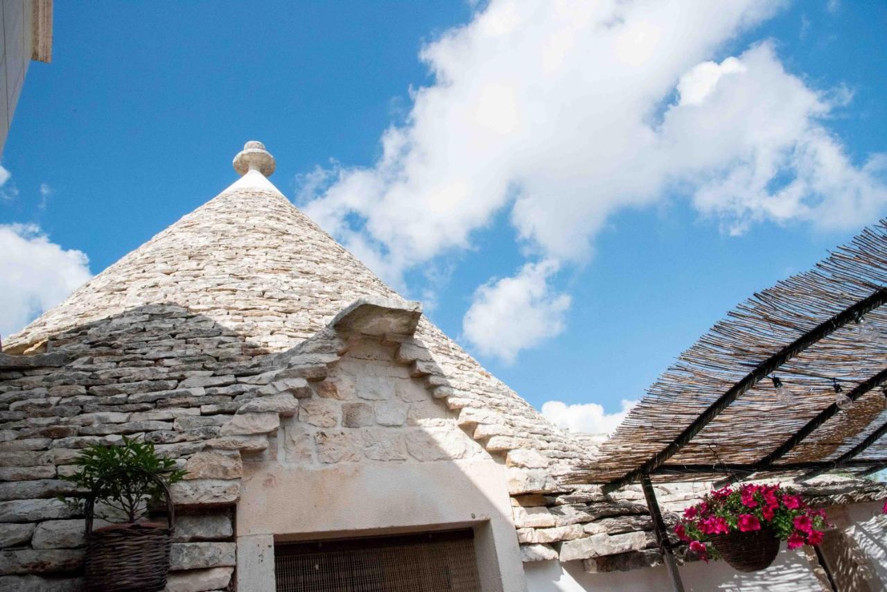 Sogni D'Oro Acomodação com café da manhã Alberobello Exterior foto